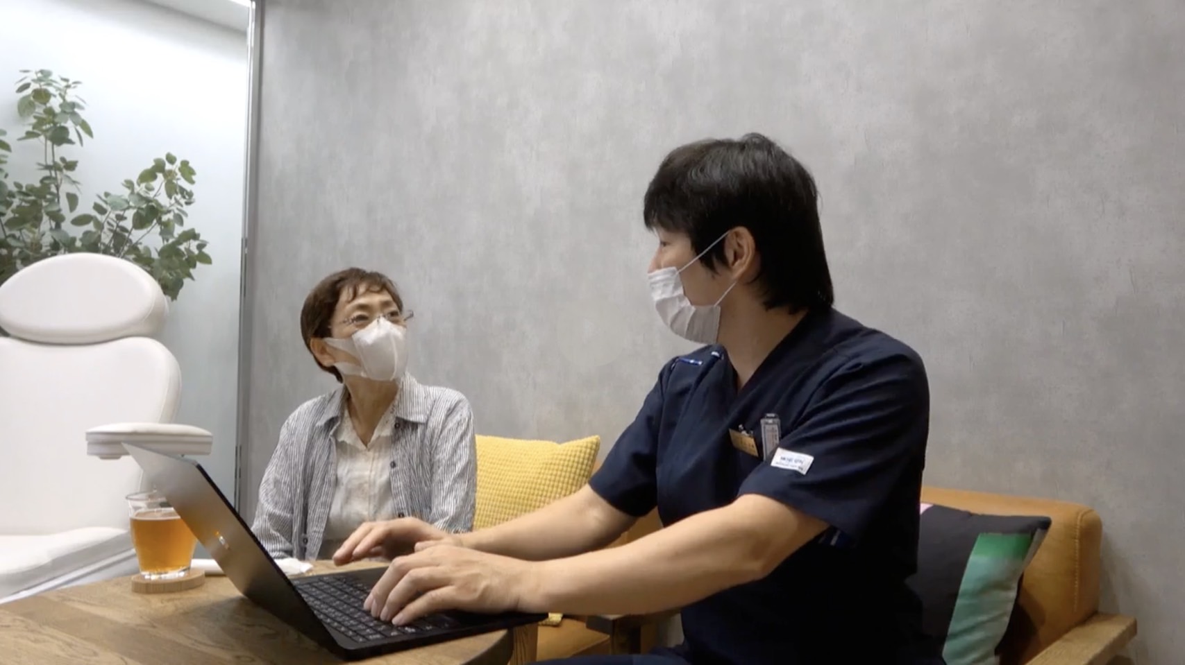 右変形性膝関節症　幹細胞治療　